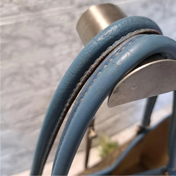 Gucci Tan and Blue Signature Tote Bag - Picture 12 of 16